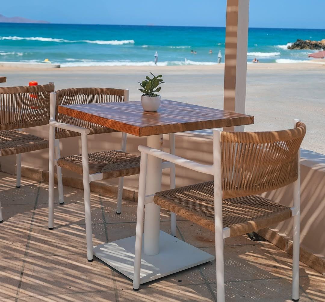 Nami Seaside: For Cocktails with a Sunset View in Gournes, Hersonissos!