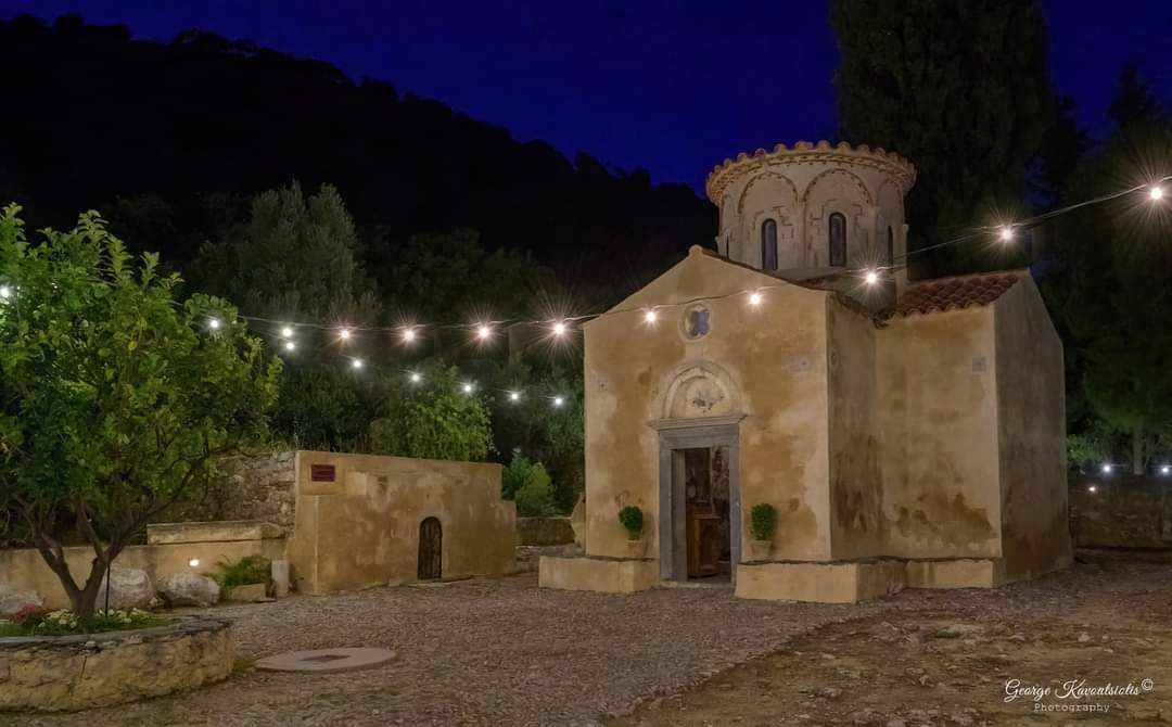 discover crete