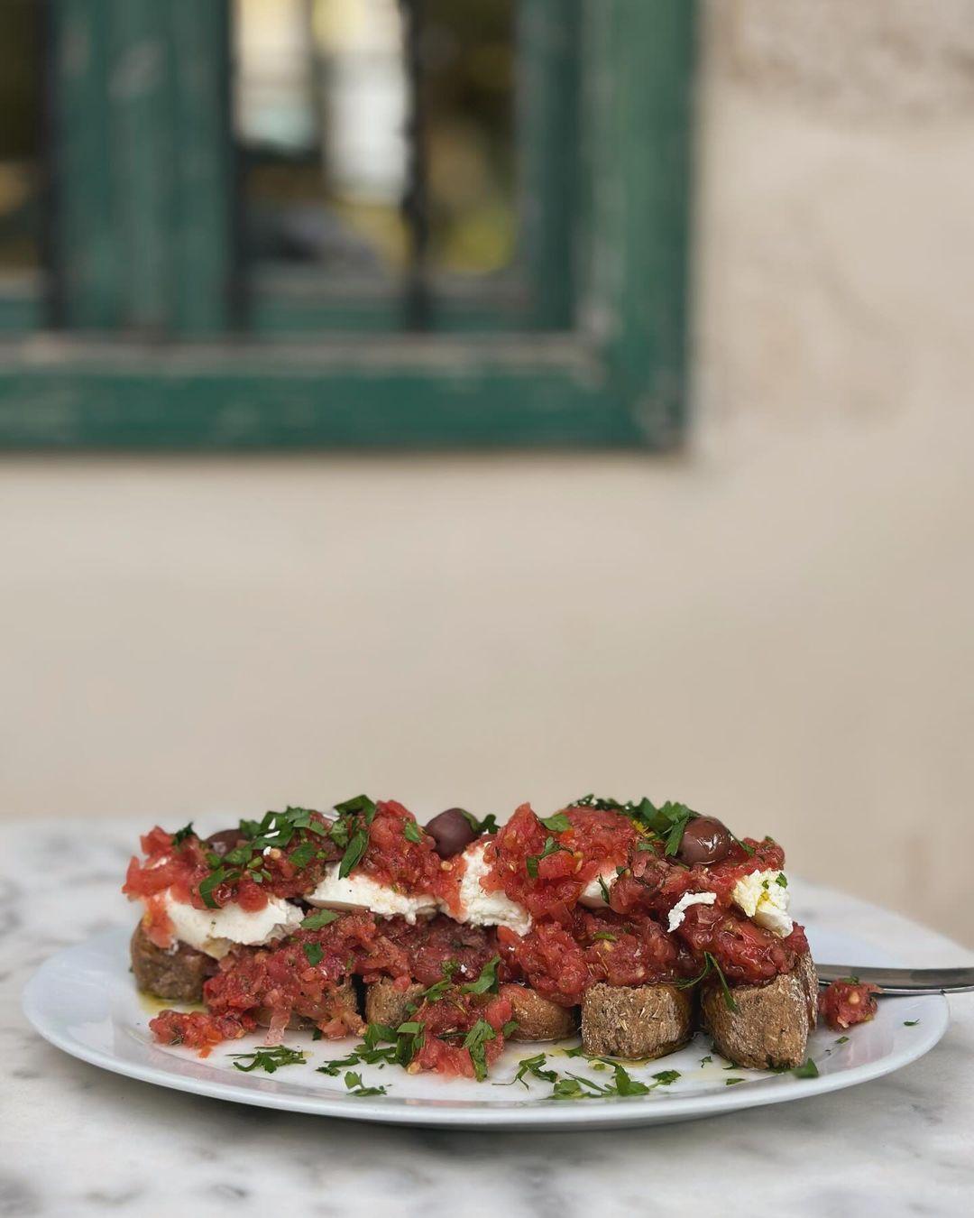 discover crete