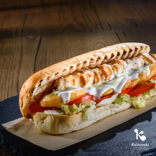 Kalamaki meat bar: Experience grilled meat right before your eyes!