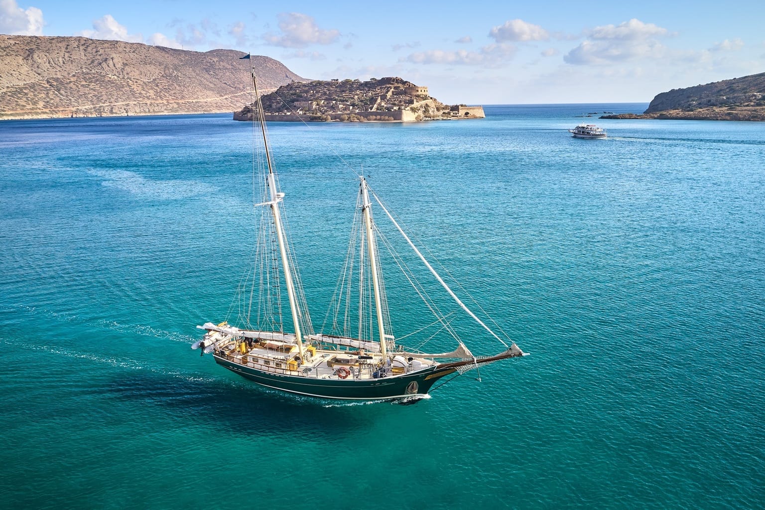 8 Perfect Spots in Crete for a Boat Excursion!